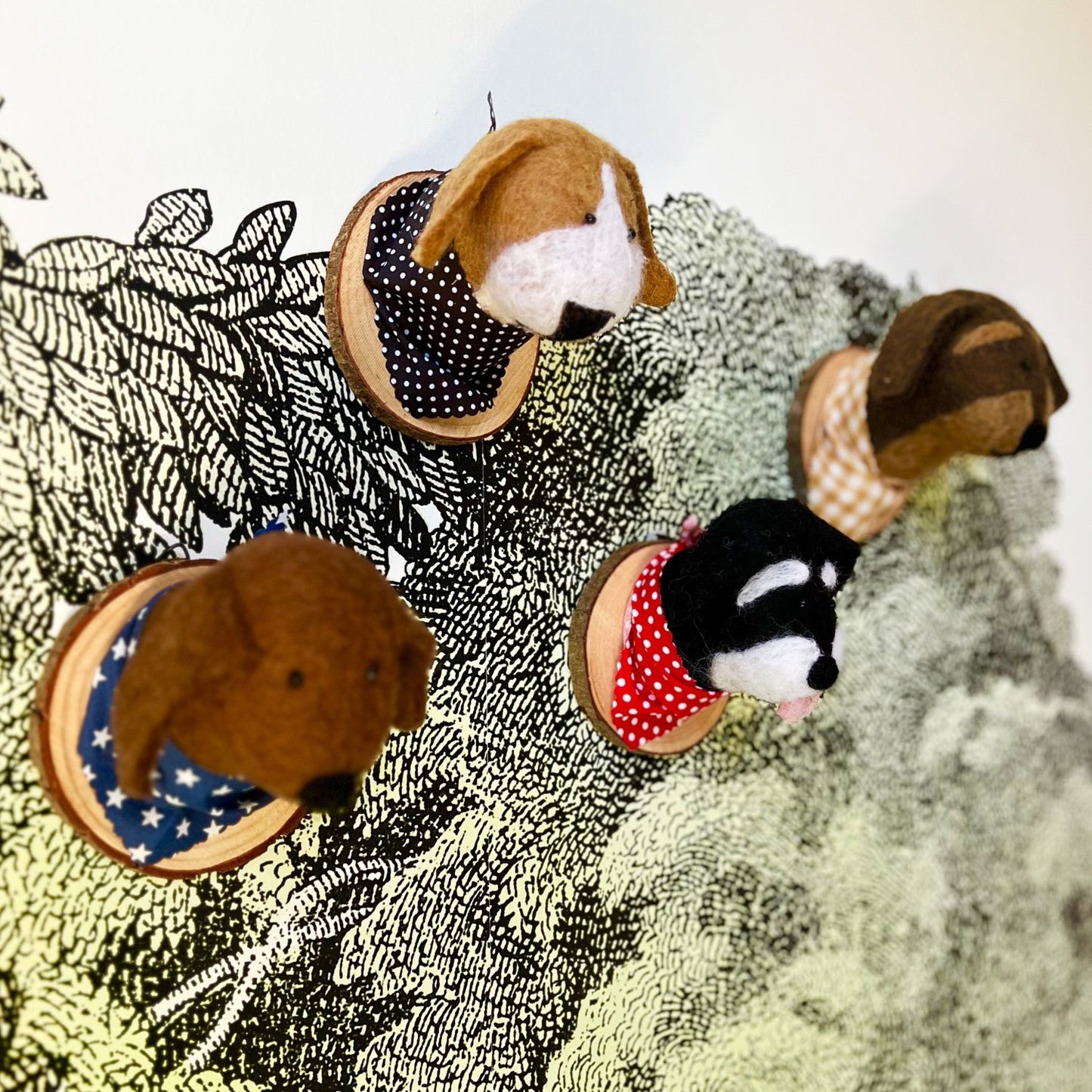 Whimsical pet-themed wall decor for homes and kids’ rooms
