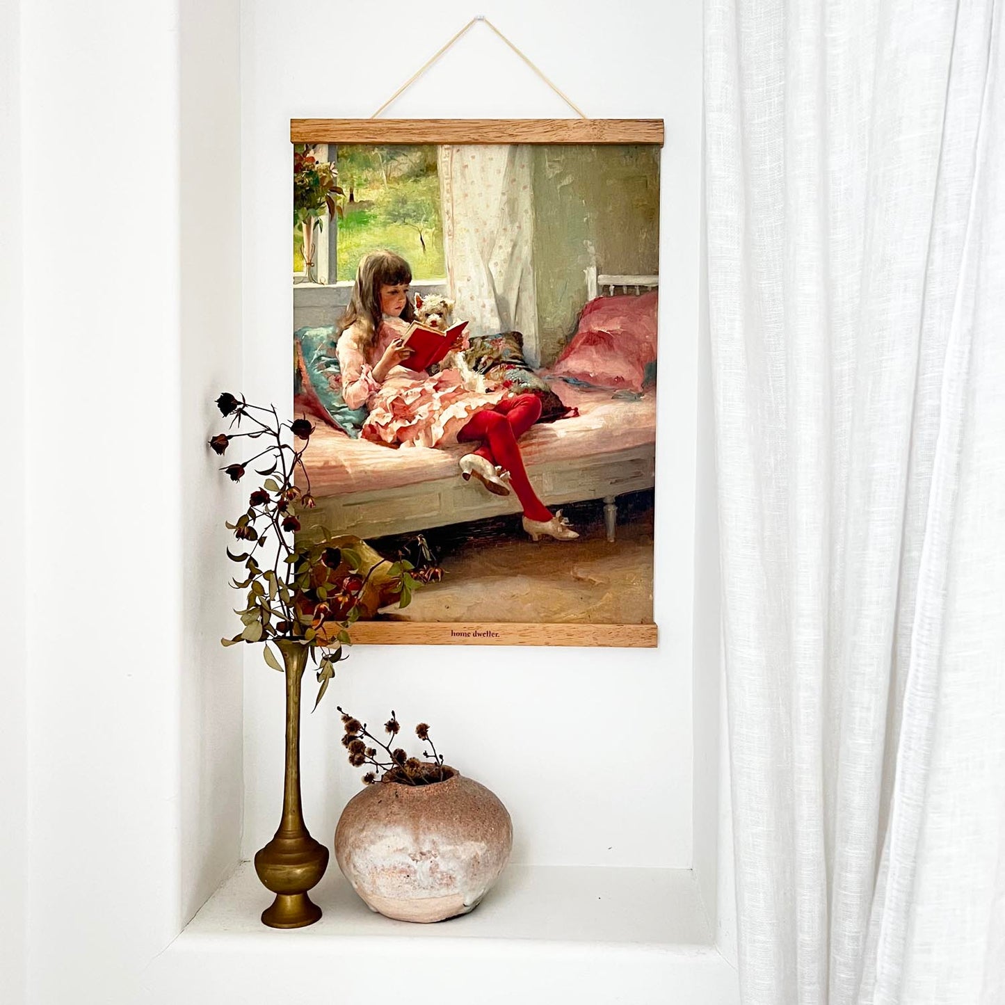 30cm wooden magnetic print hanger holding small art print