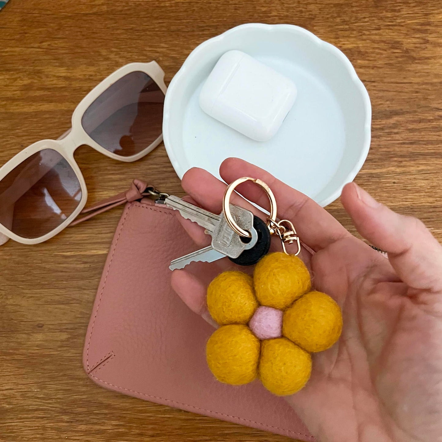Felt flower keyring with gold clip