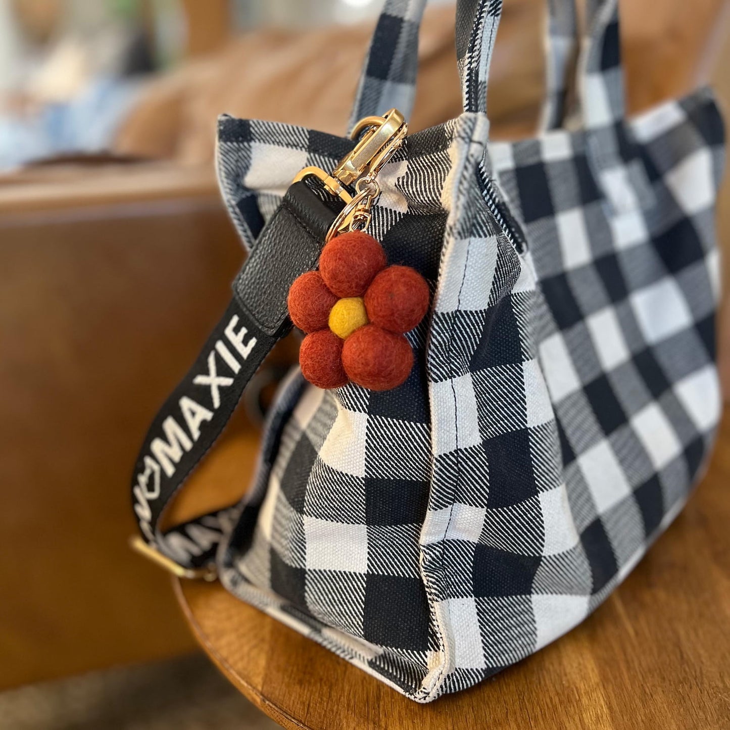 Flower keyring used as decorative bag charm