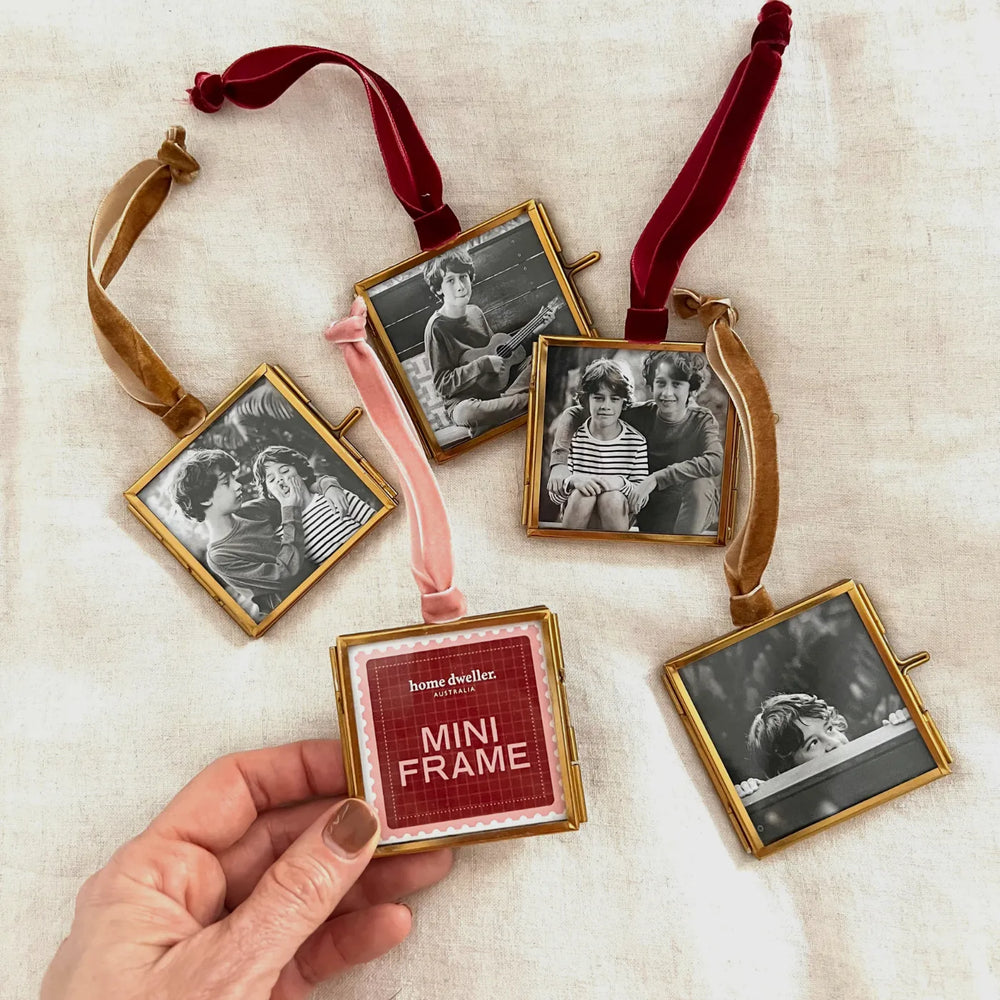 Mini Frames for Art, Photos & Keepsakes – Home Dweller